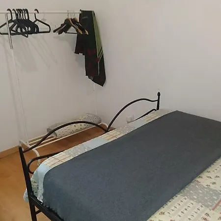 Holla Nocleg ze śniadaniem *